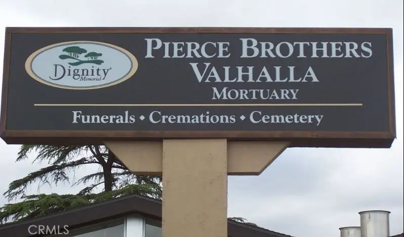 10621 Victory Boulevard, North Hollywood, CA 91606 - #2