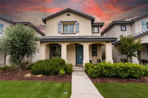 404 Garden Way, Colton, CA 92324
