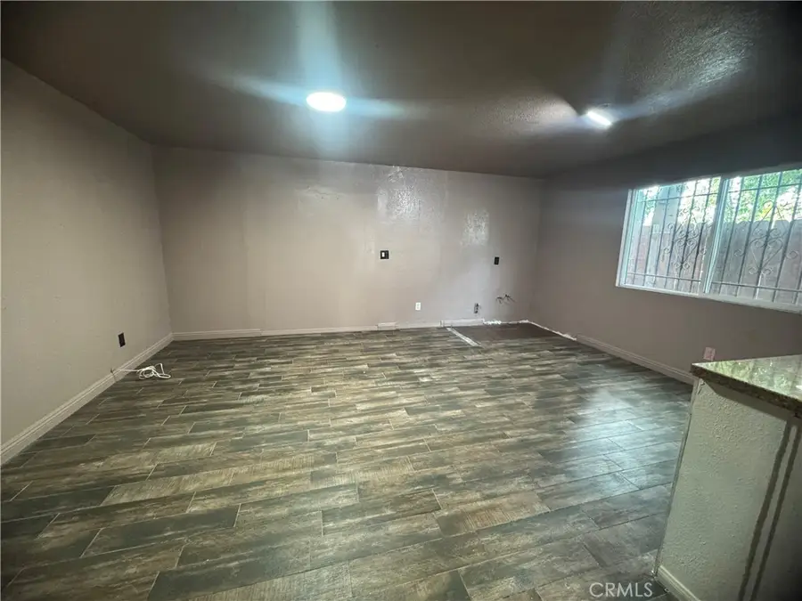 2200 E 105th, Los Angeles, CA 90007 - #3