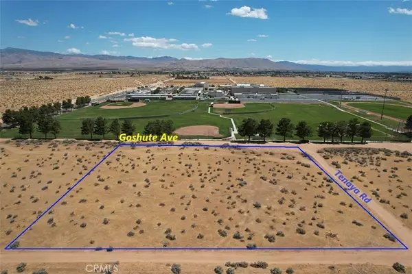 35 Tenaya Road, Apple Valley, CA 92307