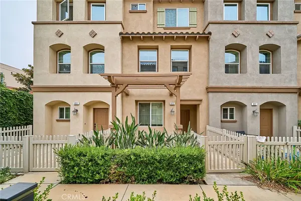 853 E Hollyvale, Azusa, CA 91702