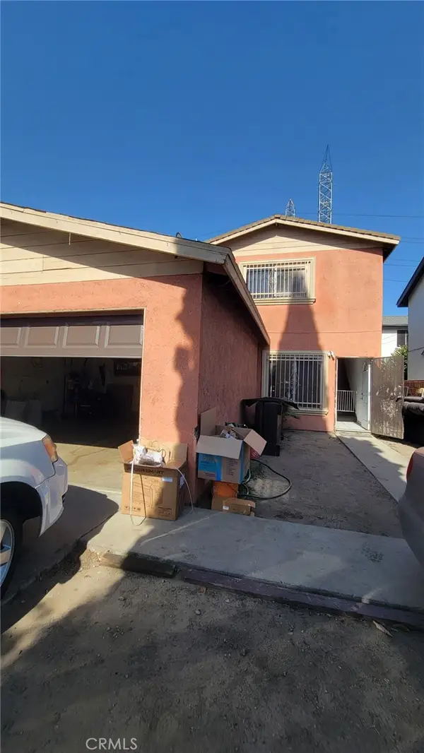 9306 Parmelee Avenue, Los Angeles, CA 90002