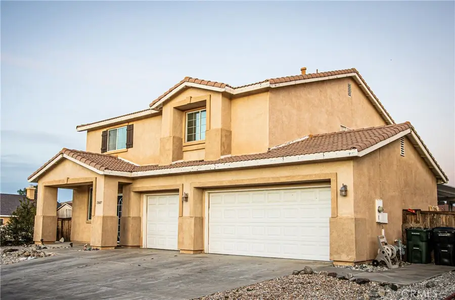 13687 Dellwood, Victorville, CA 92392 - #3