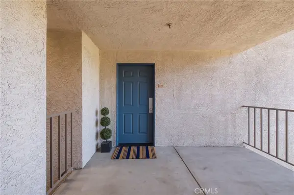 1001 La Terraza #203, Corona, CA 92879
