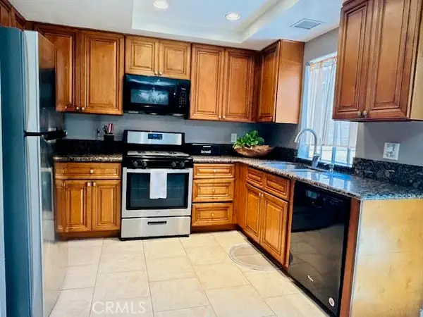 7304 Exeter Street #E, Paramount, CA 90723