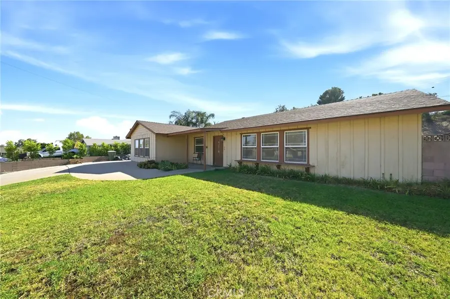 682 S Belden, Rialto, CA 92376 - #2