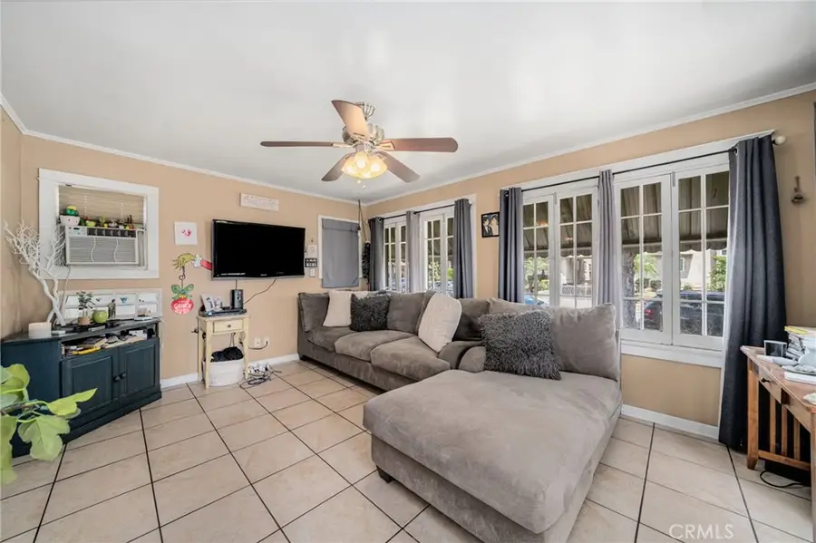 215 S Marengo Avenue, Alhambra, CA 91801 - #3