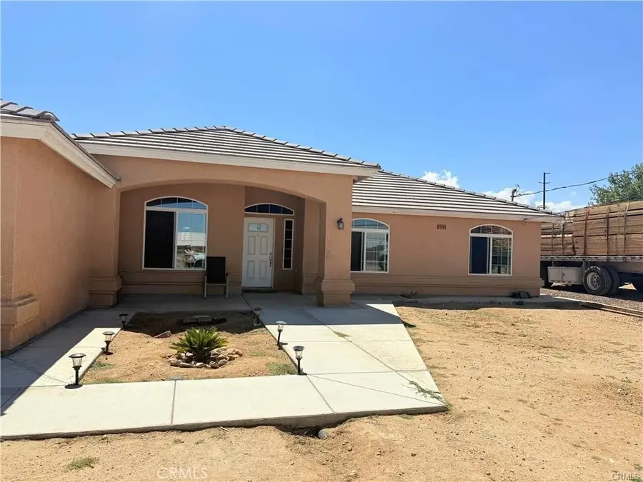 17443 Walnut, Hesperia, CA 92345 - #3