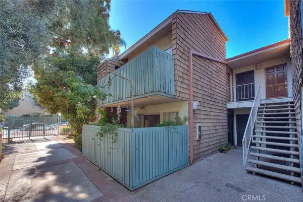5700 Etiwanda #212, Tarzana, CA 91356