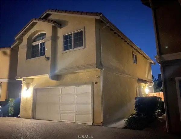 13280 Dronfield Avenue #19, Sylmar, CA 91342