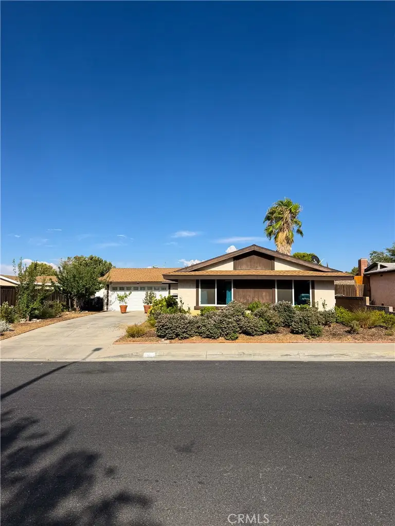 44148 Gingham Avenue, Lancaster, CA 93535 - #2