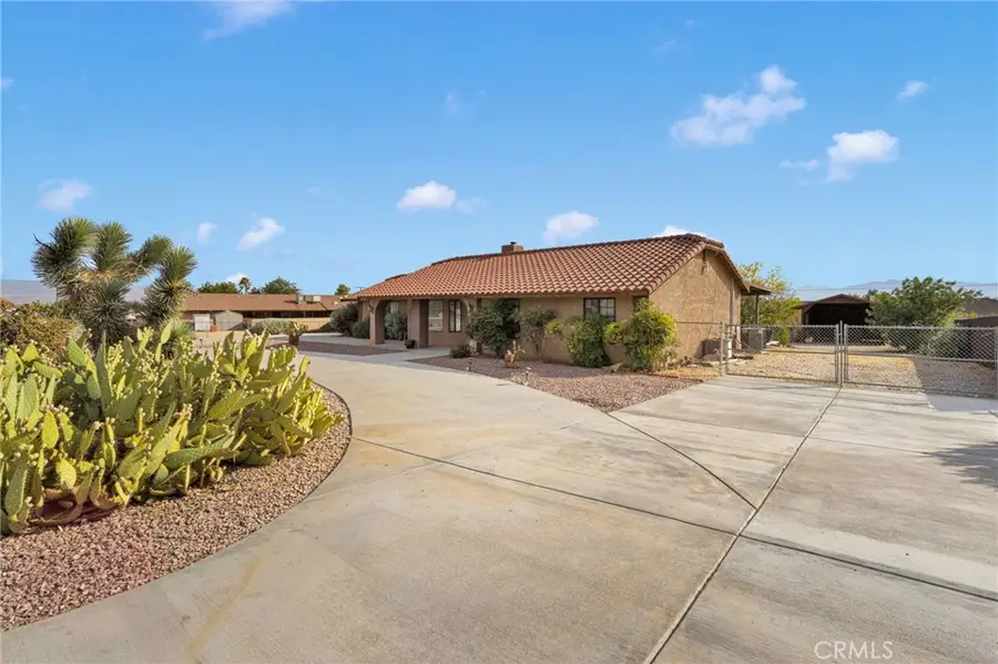 19025 Munsee, Apple Valley, CA 92307 - #3