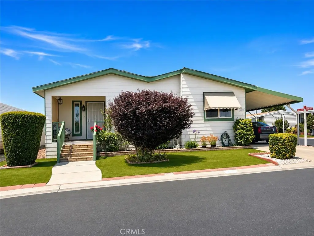 1300 W Menlo #107, Hemet, CA 92543 - #1
