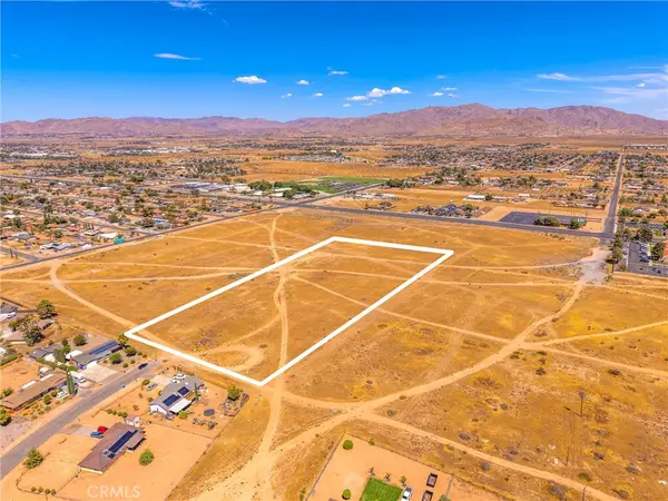 30874811 Okanagan Road, Apple Valley, CA 92308