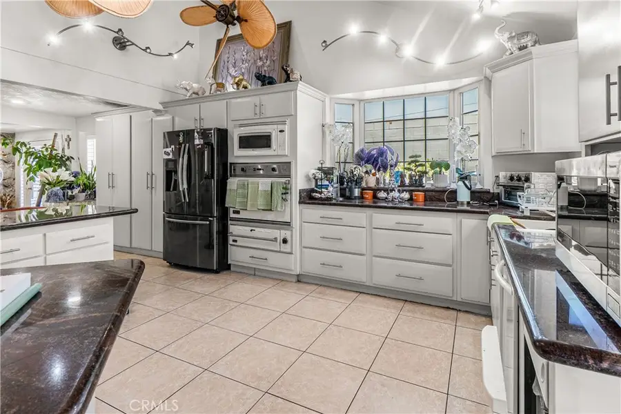 6061 Arden, Highland, CA 92346 - #3