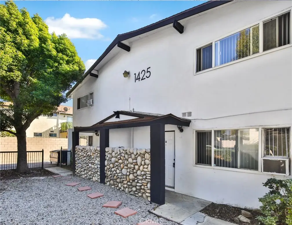 1425 W Stoneridge Court, Ontario, CA 91762 - #1
