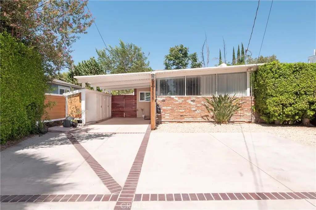 18527 Napa Street, Northridge, CA 91324 - #1