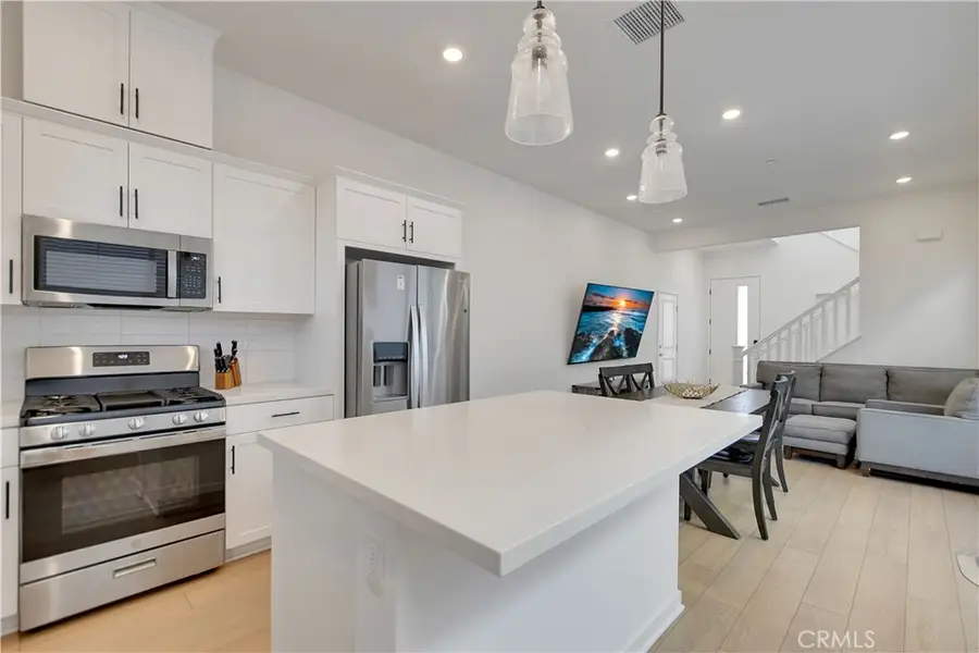 4433 S Fairmount Paseo, Ontario, CA 91762 - #3