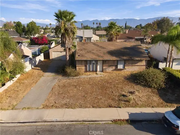 1360 W Van Koevering Street, Rialto, CA 92376