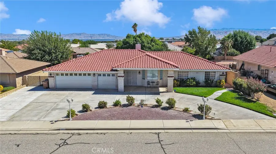 10615 Westway, Hesperia, CA 92345 - #2