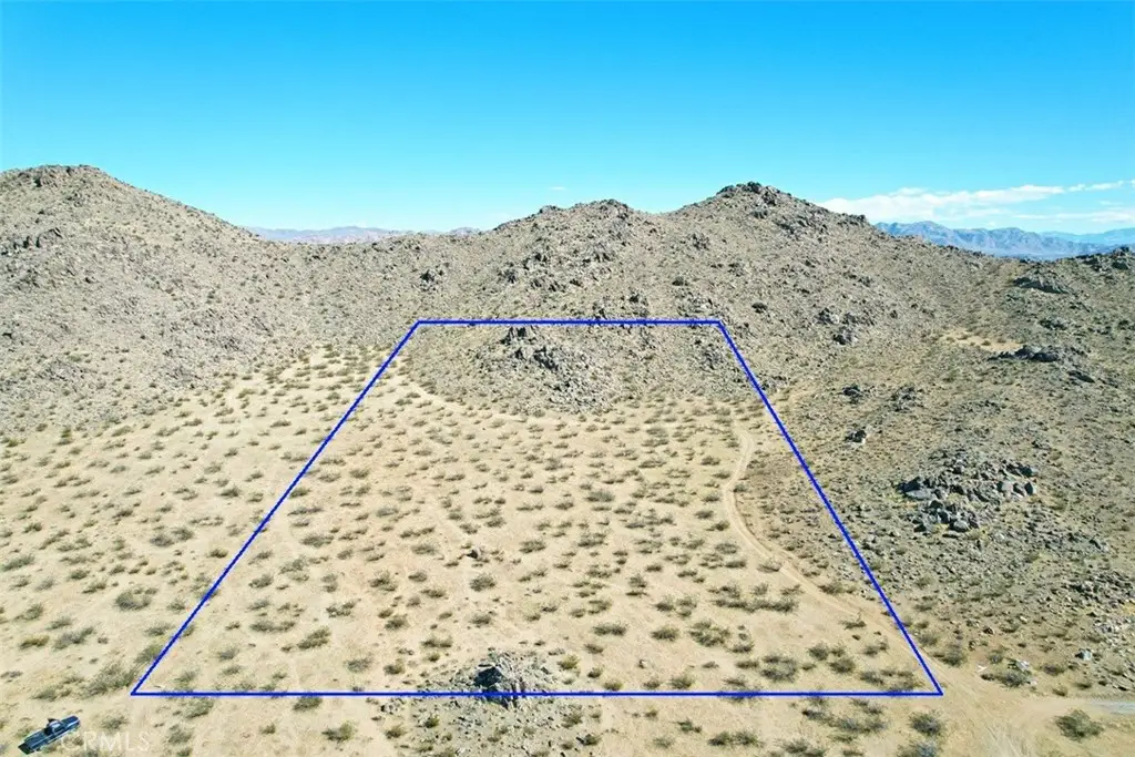 18 Near Choco Road, Apple Valley, CA 92307 - #1