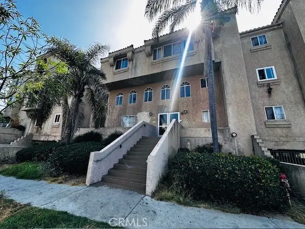 6100 Rugby Avenue #105, Huntington Park, CA 90255