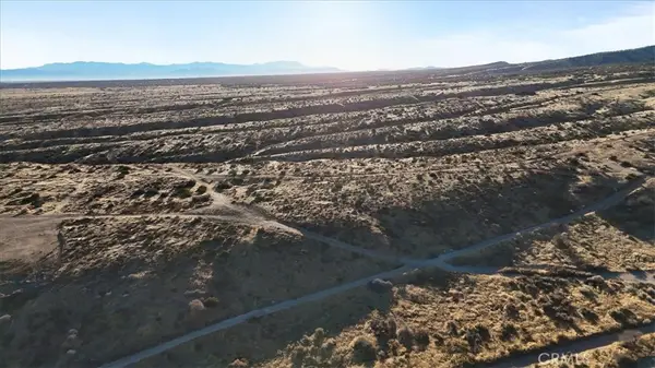 8023 Eaby Road, Phelan, CA 92371