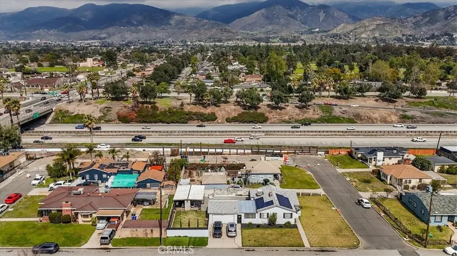 2908 Parkside Place, San Bernardino, CA 92404 - Image #2