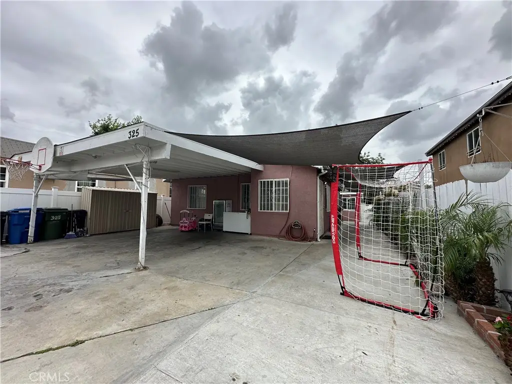 323 E 107th Street, Los Angeles, CA 90003 - Image #1