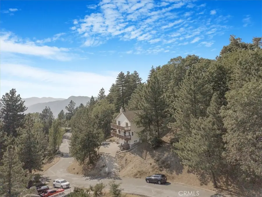 30134 Enchanted Way, Running Springs, CA 92382 - Image #2