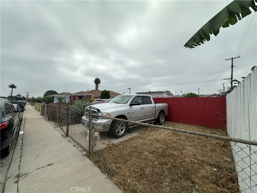 1028 W Brazil Street, Compton, CA 90220 - Image #2