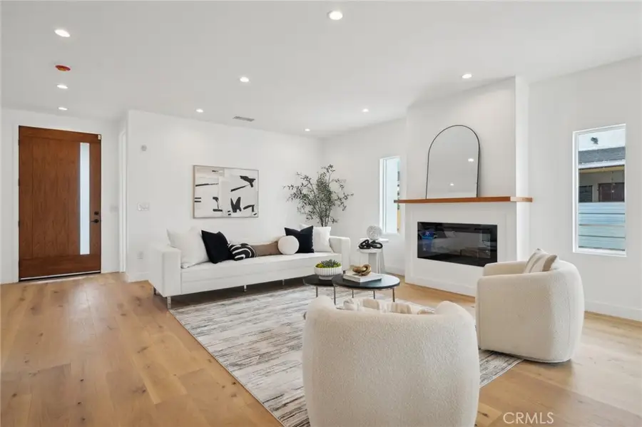 5449 S Victoria Avenue, Los Angeles, CA 90043 - Image #3