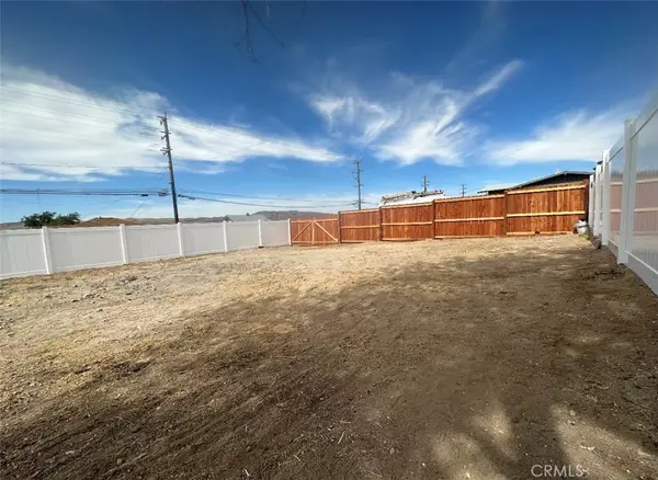220 S 2nd Avenue, Barstow, CA 92311