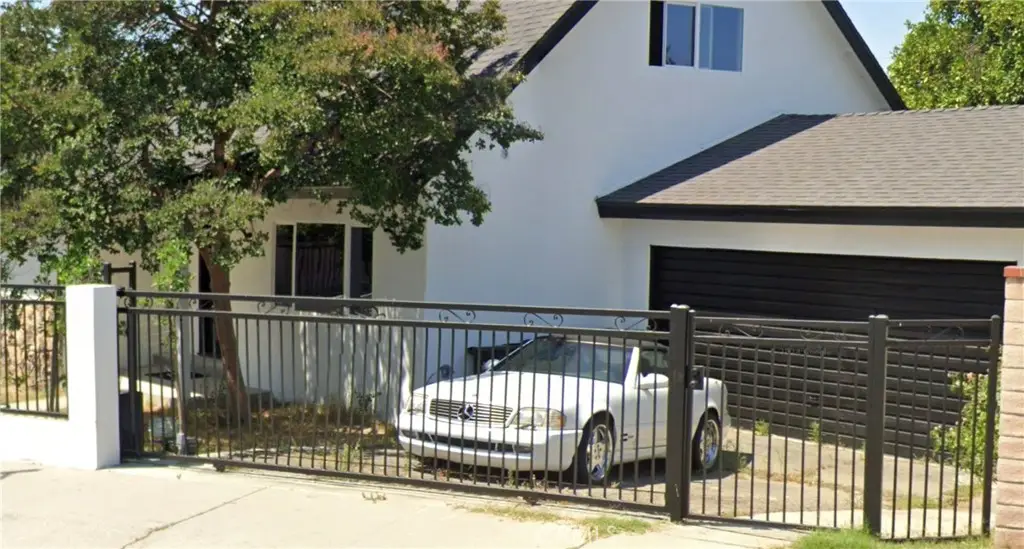 7923 Bellaire Avenue, North Hollywood, CA 91605 - #1