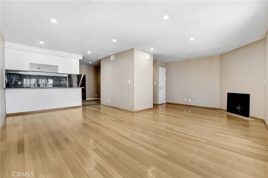 4189 Vineland Avenue #108, North Hollywood, CA 91602 - Image #2