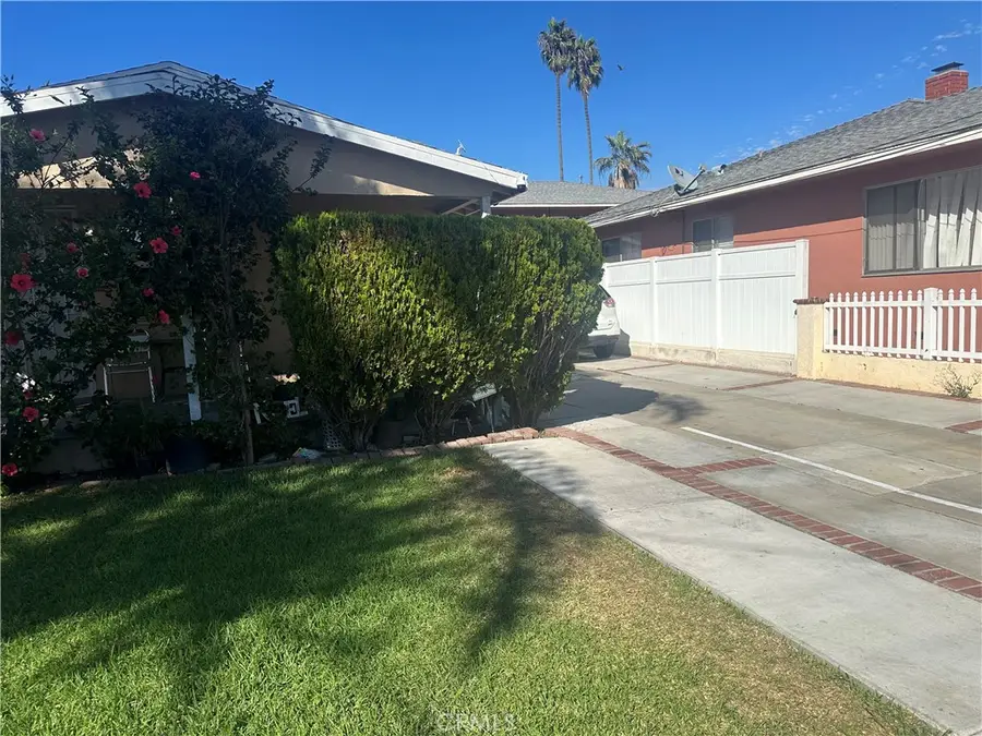 3511 3511 1/2 W 111th, Inglewood, CA 90303 - Image #2