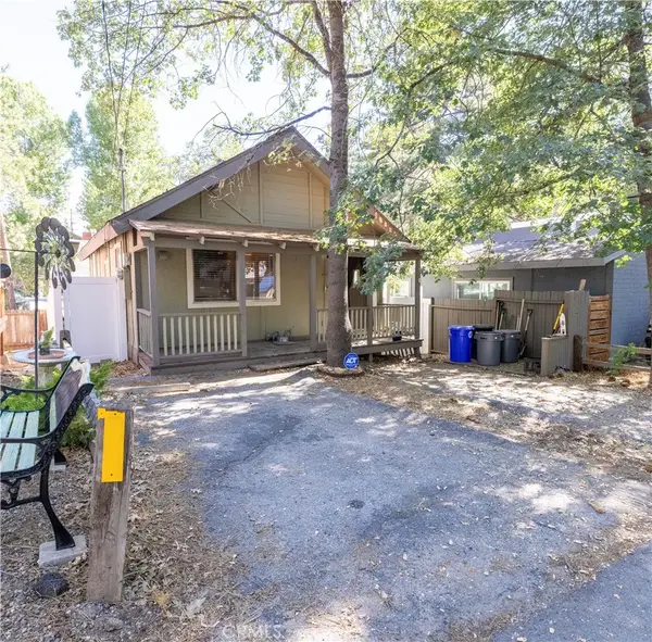 32905 Chipmunk Lane, Arrowbear, CA 92382