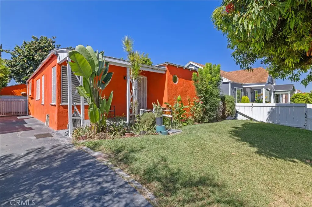 5951 S Van Ness, Los Angeles, CA 90047 - #1