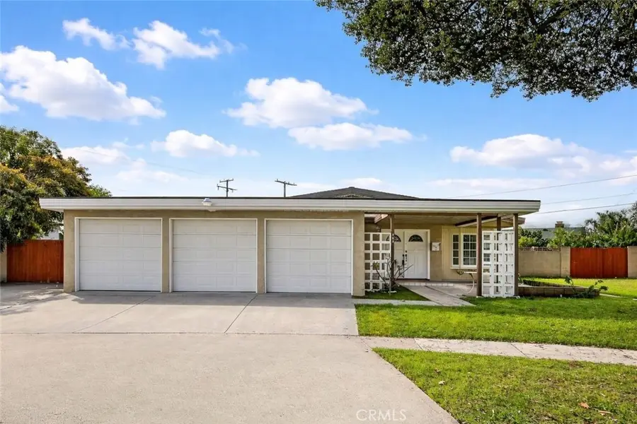 203 N Royal Place, Anaheim, CA 92806 - Image #3