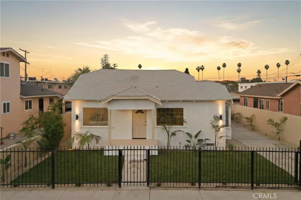 1111 W 98th Street, Los Angeles, CA 90044 - #1