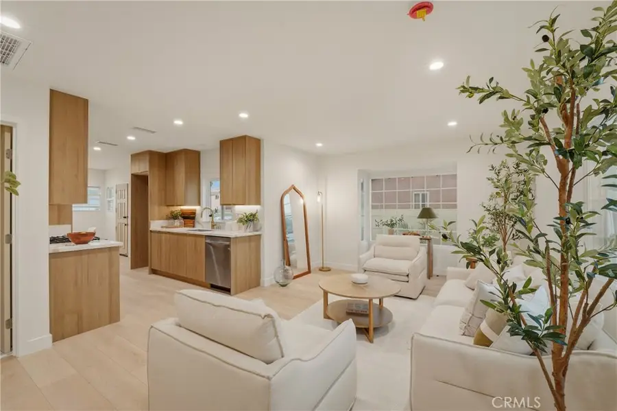 1111 W 98th Street, Los Angeles, CA 90044 - #3