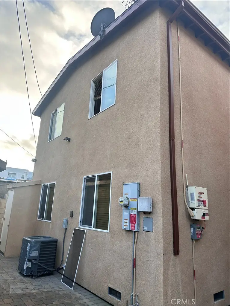 1737 W 37th Street, Los Angeles, CA 90018 - #3