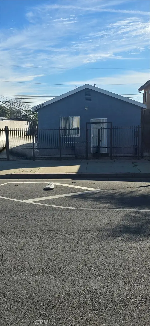 10320 S Broadway, Los Angeles, CA 90003 - #1