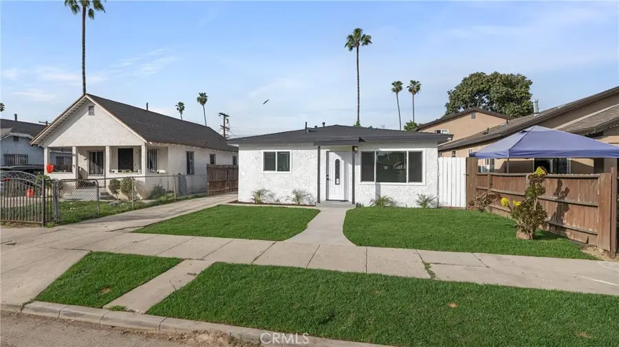 217 E 77th Street, Los Angeles, CA 90003 - #2
