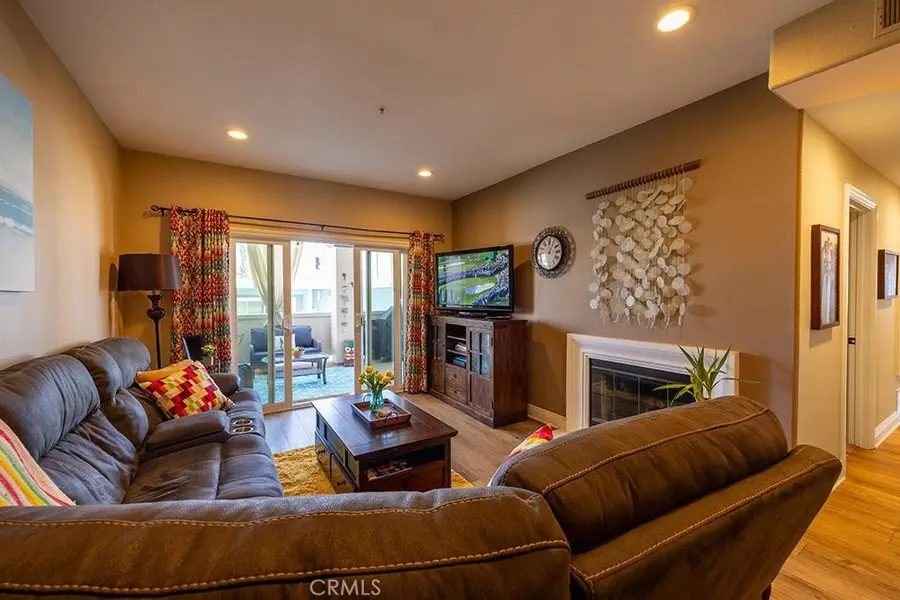202 Pacific Coast, Huntington Beach, CA 92648 - #2