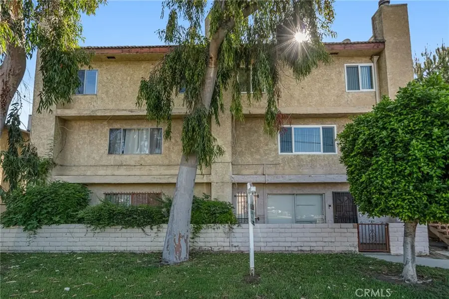 6438 Hazeltine Avenue #6, Van Nuys, CA 91401 - #2