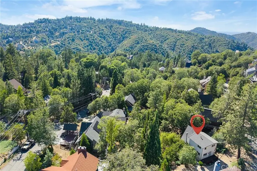1106 Grass Valley Road, Lake Arrowhead, CA 92352 - #3