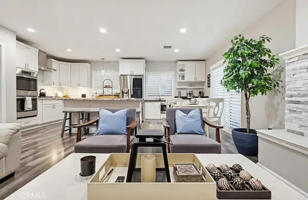 9542 Paramount, Downey, CA 90240