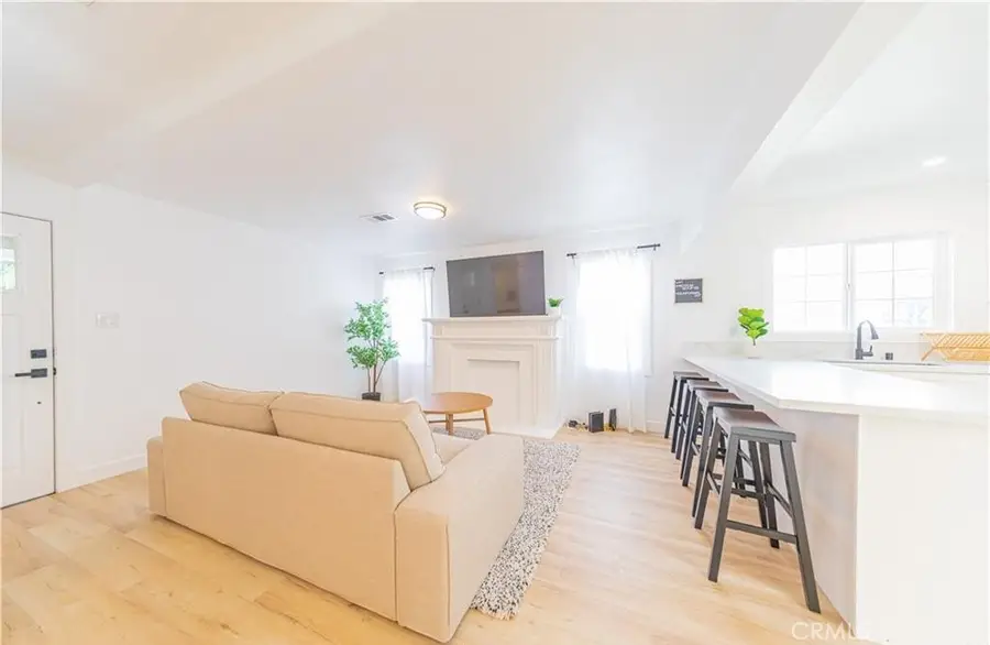 3922 W 28th, Los Angeles, CA 90018 - #3