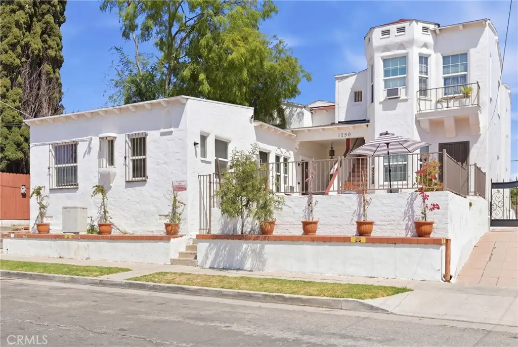 1250 N Mariposa Avenue, Los Angeles, CA 90029 - #1